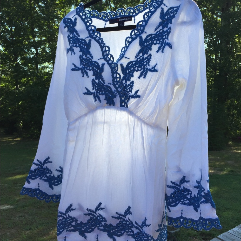 new Denim 24/7 embroidered boho Tunic white & blue - Picture 4 of 6